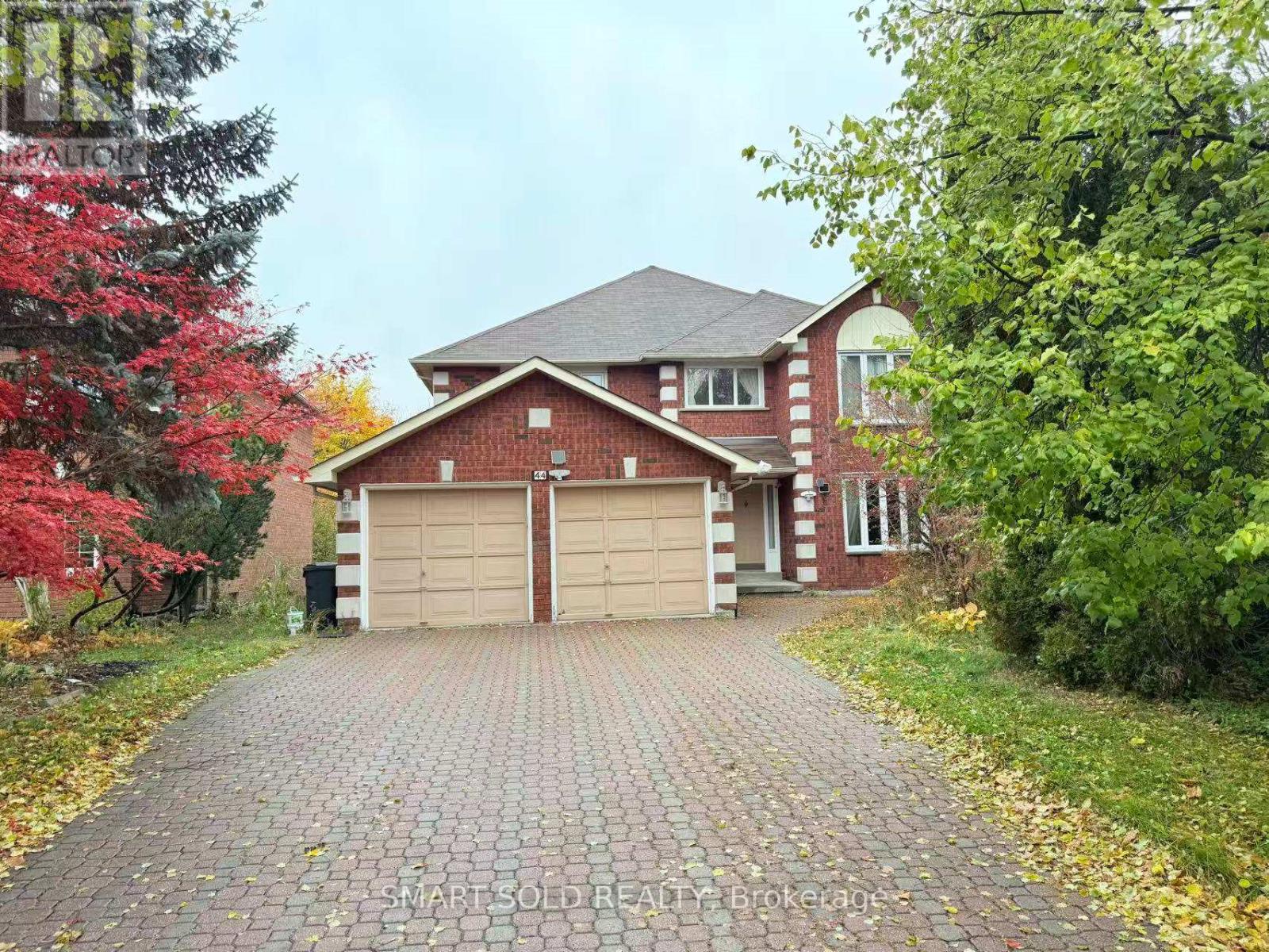 44 CASTLERIDGE DRIVE, Richmond Hill, Ontario