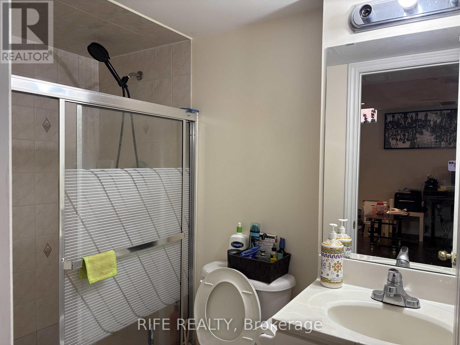 Lower Unit - 21 Boxhill Road, Markham, Ontario  L3S 4R1 - Photo 5 - N12592876