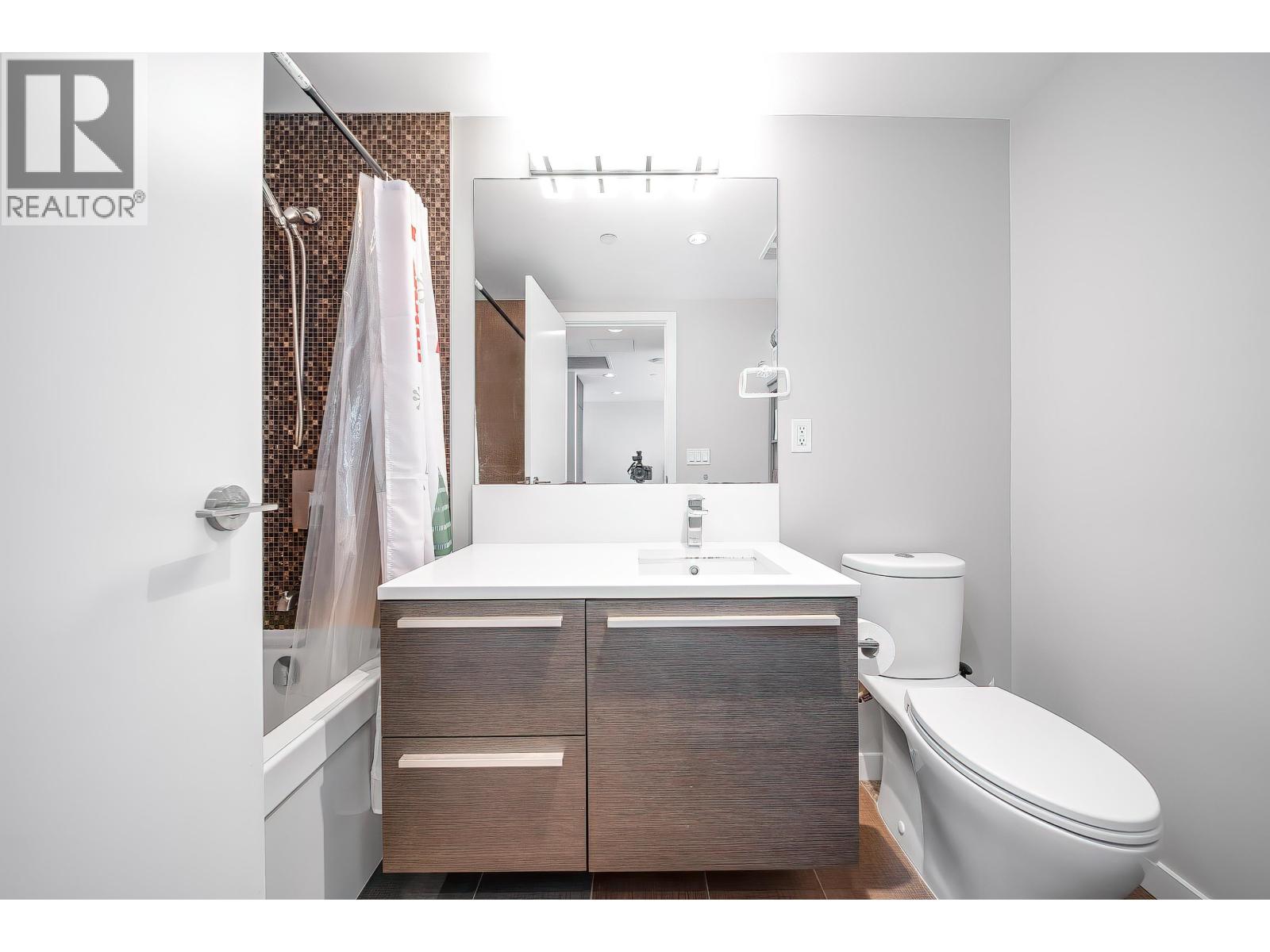 2207 4485 Skyline Drive, Burnaby, British Columbia  V5C 0J2 - Photo 8 - R3071213