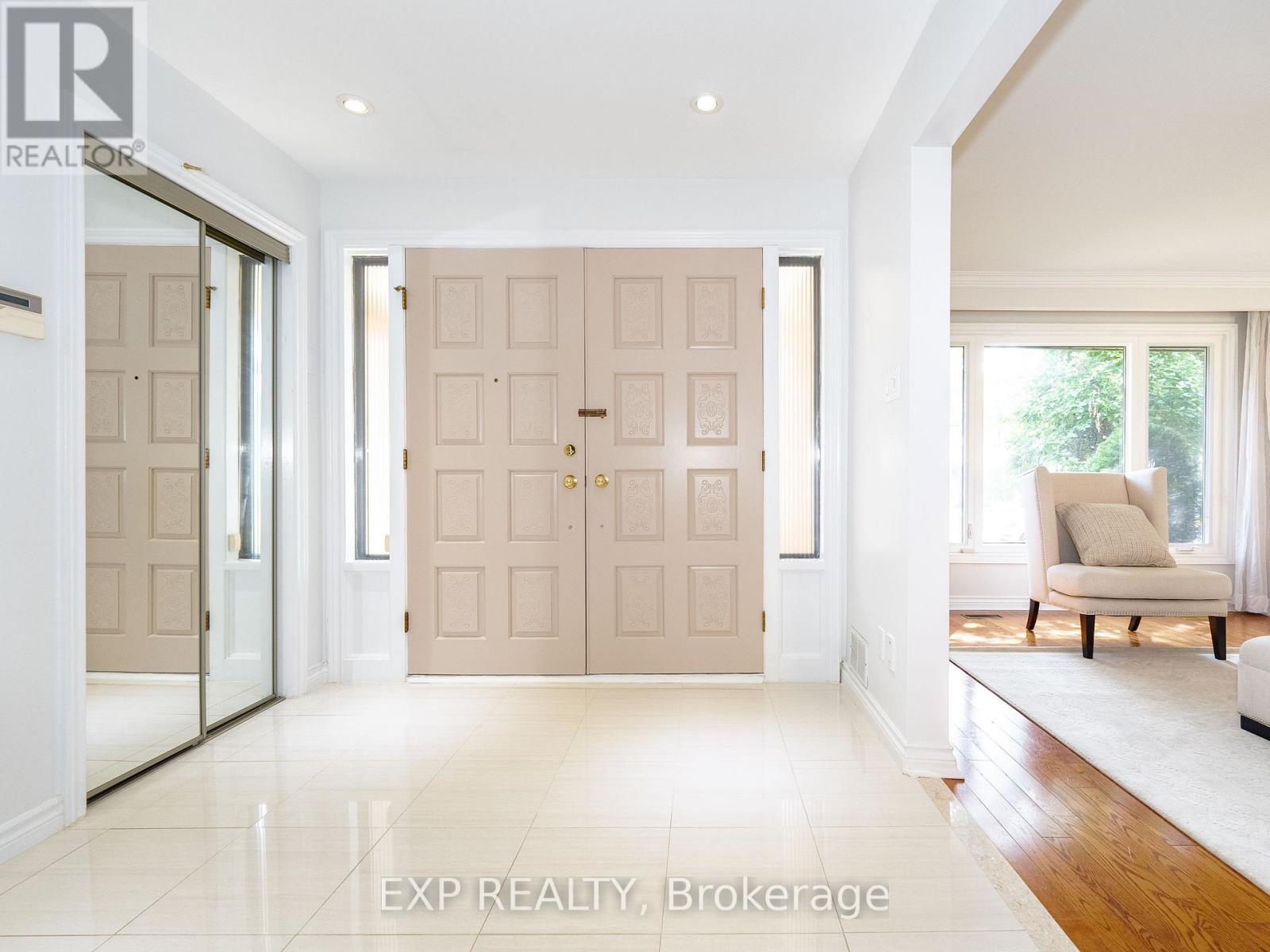 18 Whitman Street, Toronto, Ontario  M2M 3H8 - Photo 13 - C12592940