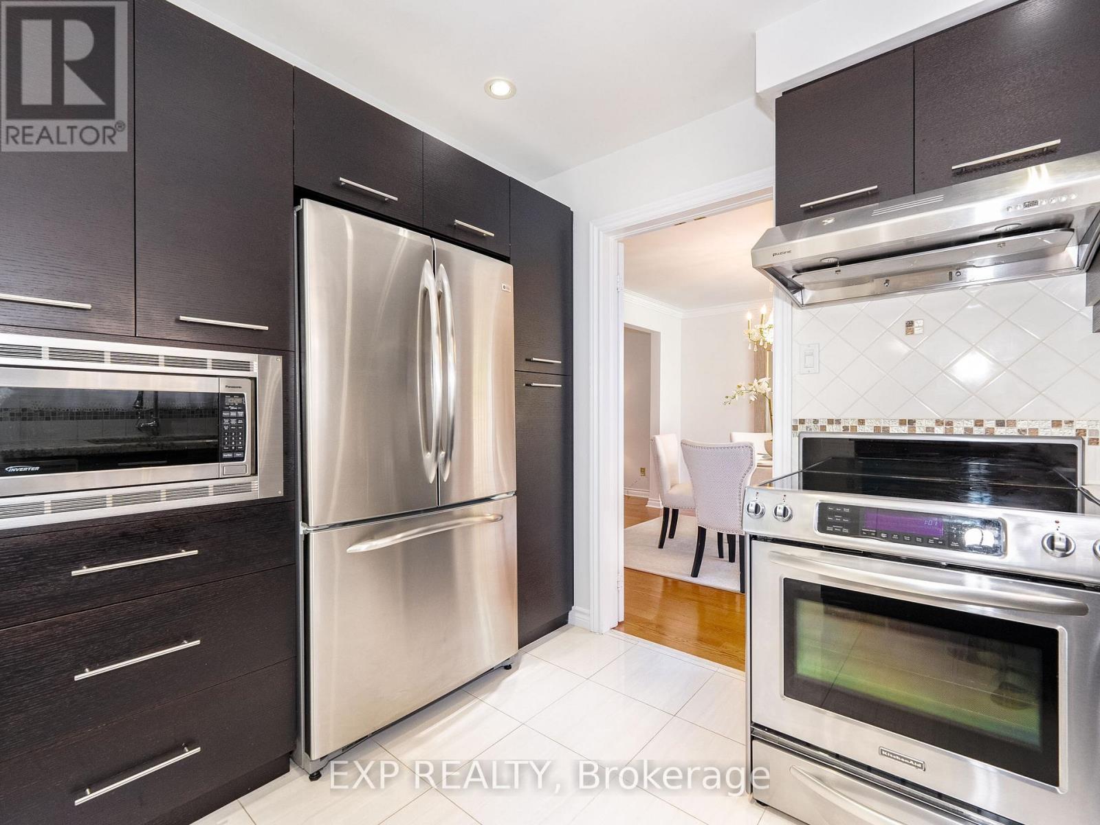 18 Whitman Street, Toronto, Ontario  M2M 3H8 - Photo 25 - C12592940