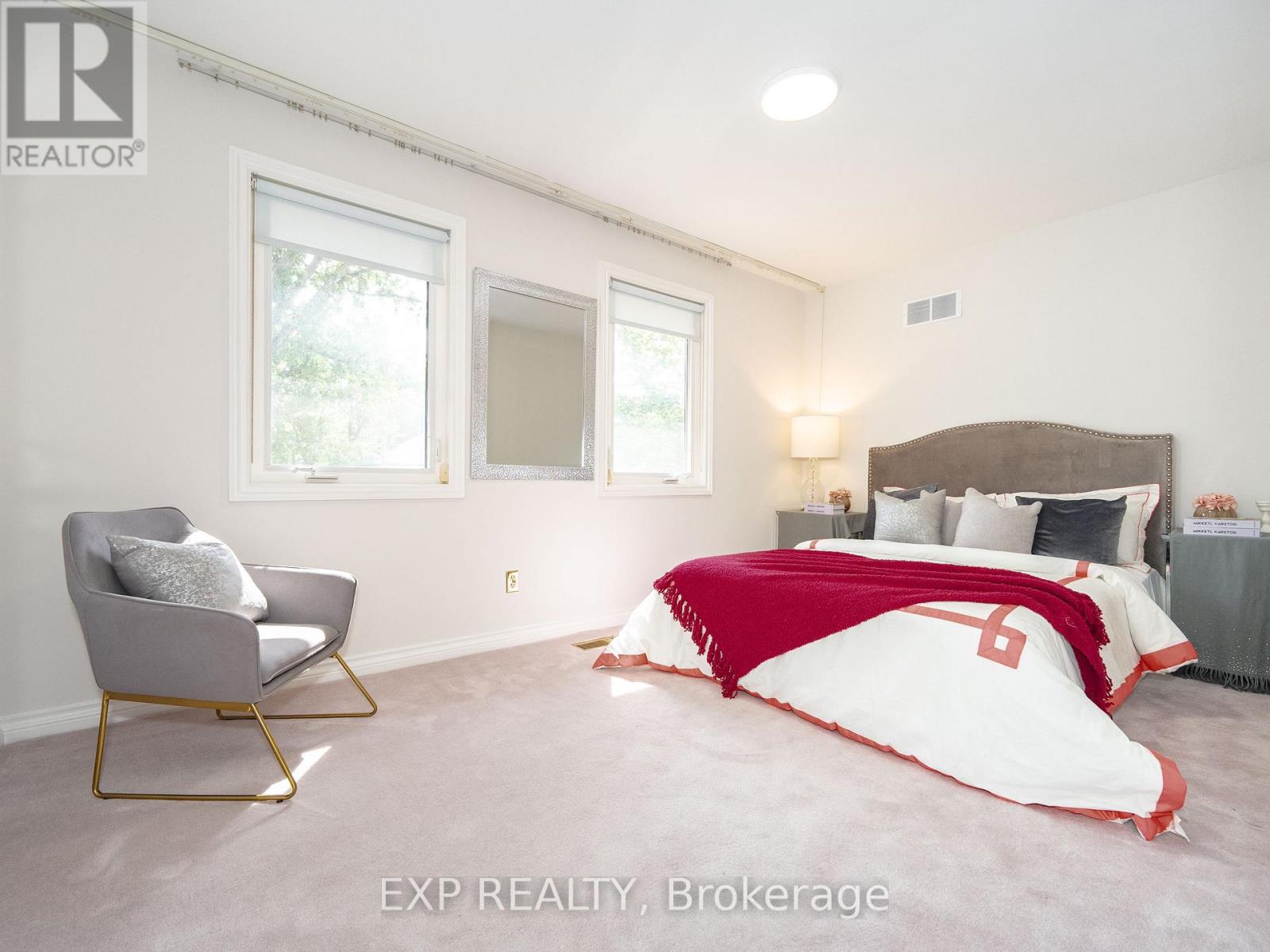 18 Whitman Street, Toronto, Ontario  M2M 3H8 - Photo 39 - C12592940