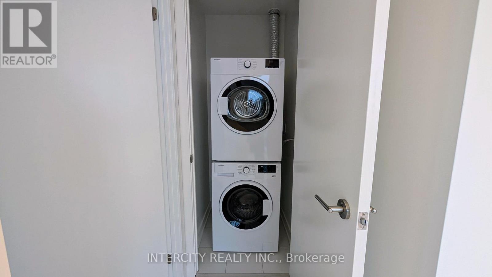 2302 - 120 Broadway Avenue, Toronto, Ontario M4P 0E9 - Photo 14 - C12592956