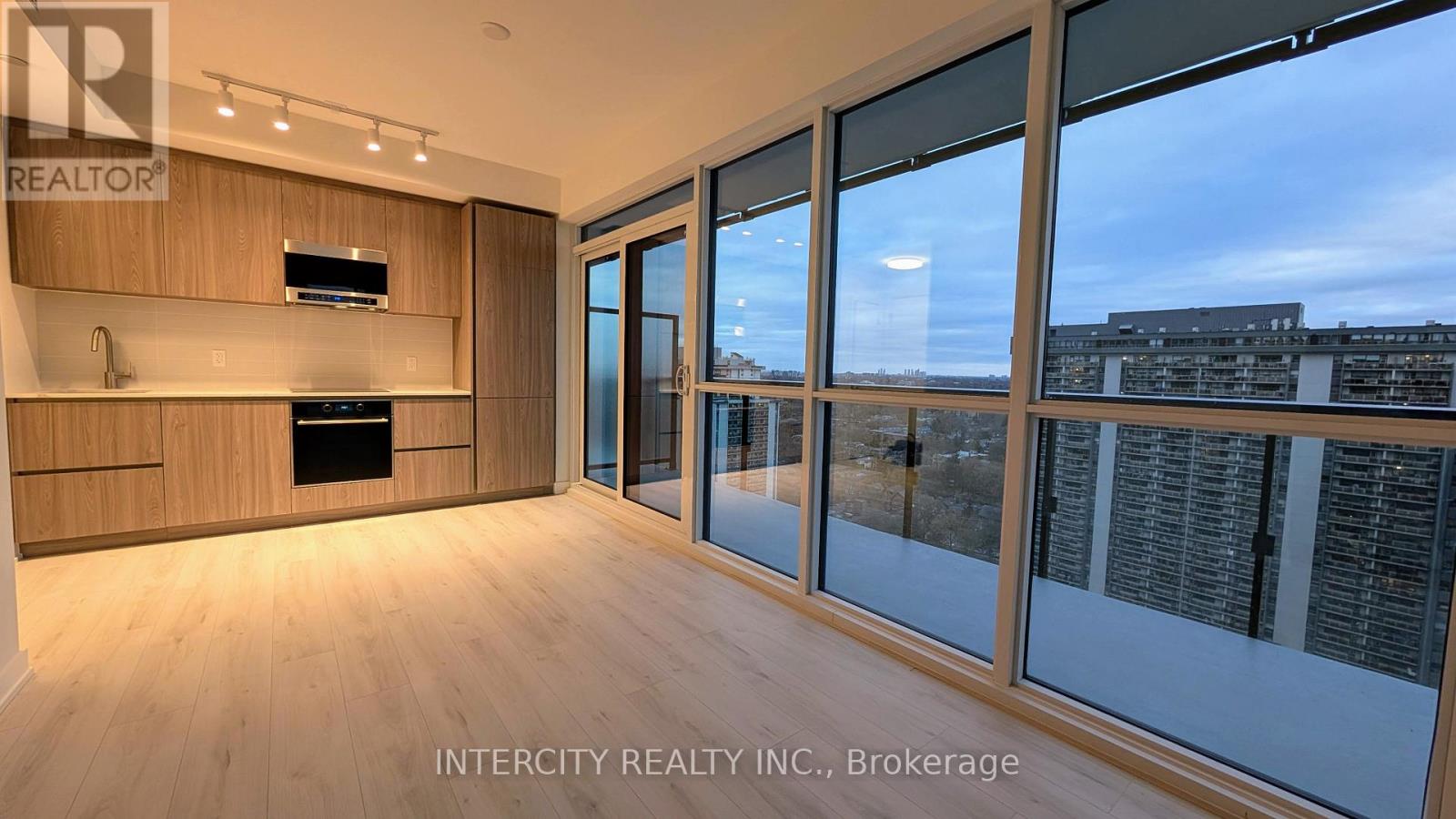 2302 - 120 Broadway Avenue, Toronto, Ontario M4P 0E9 - Photo 6 - C12592956