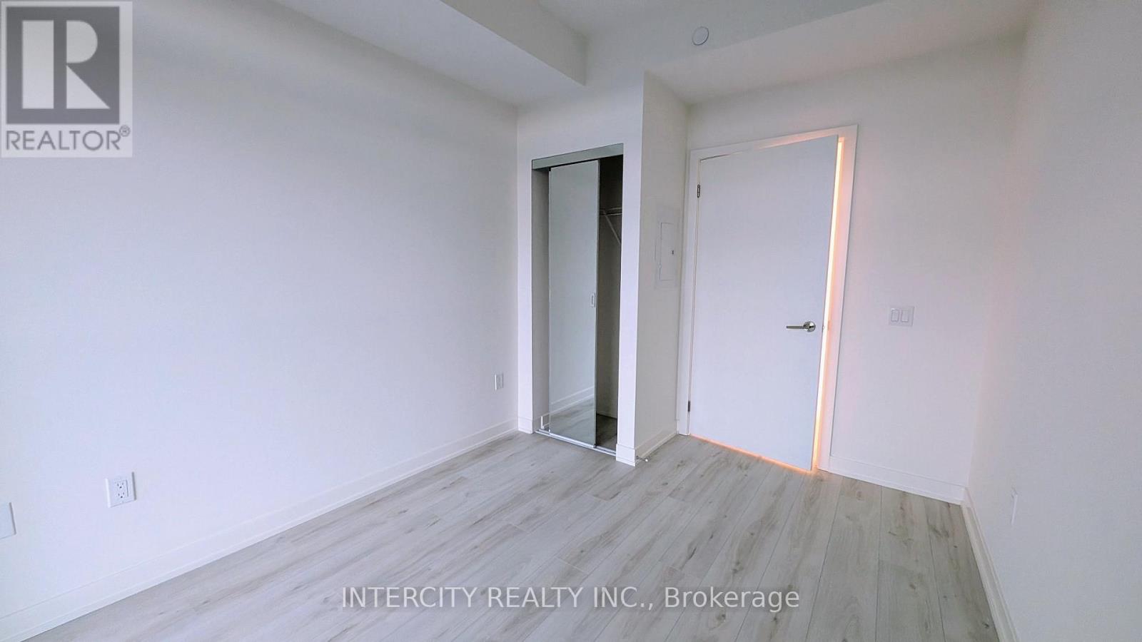 2302 - 120 Broadway Avenue, Toronto, Ontario M4P 0E9 - Photo 9 - C12592956