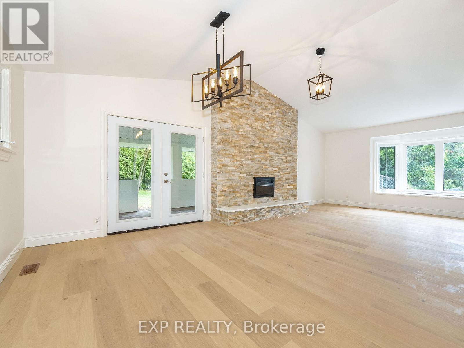 12056 Leslie Street, Richmond Hill, Ontario  L4E 3R5 - Photo 19 - N12592924