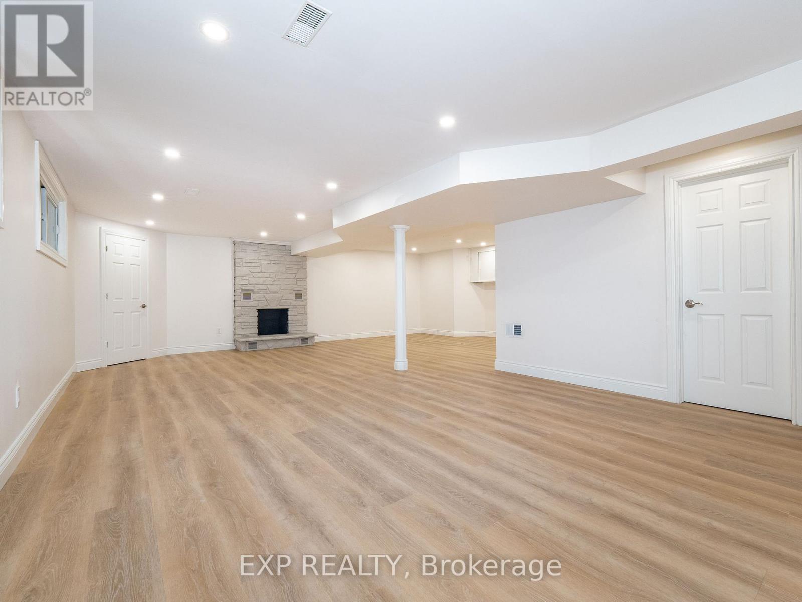 12056 Leslie Street, Richmond Hill, Ontario  L4E 3R5 - Photo 37 - N12592924