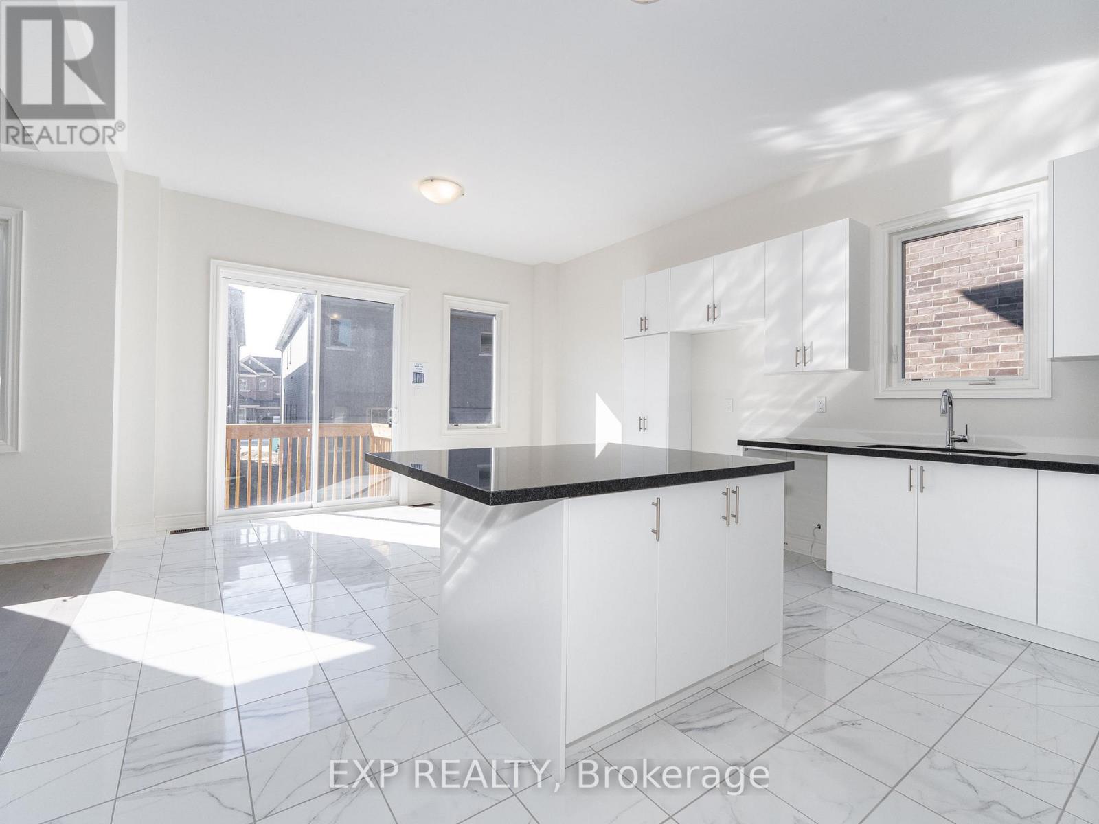 15 Monticola Avenue, Richmond Hill, Ontario  L4B 0J1 - Photo 14 - N12592926