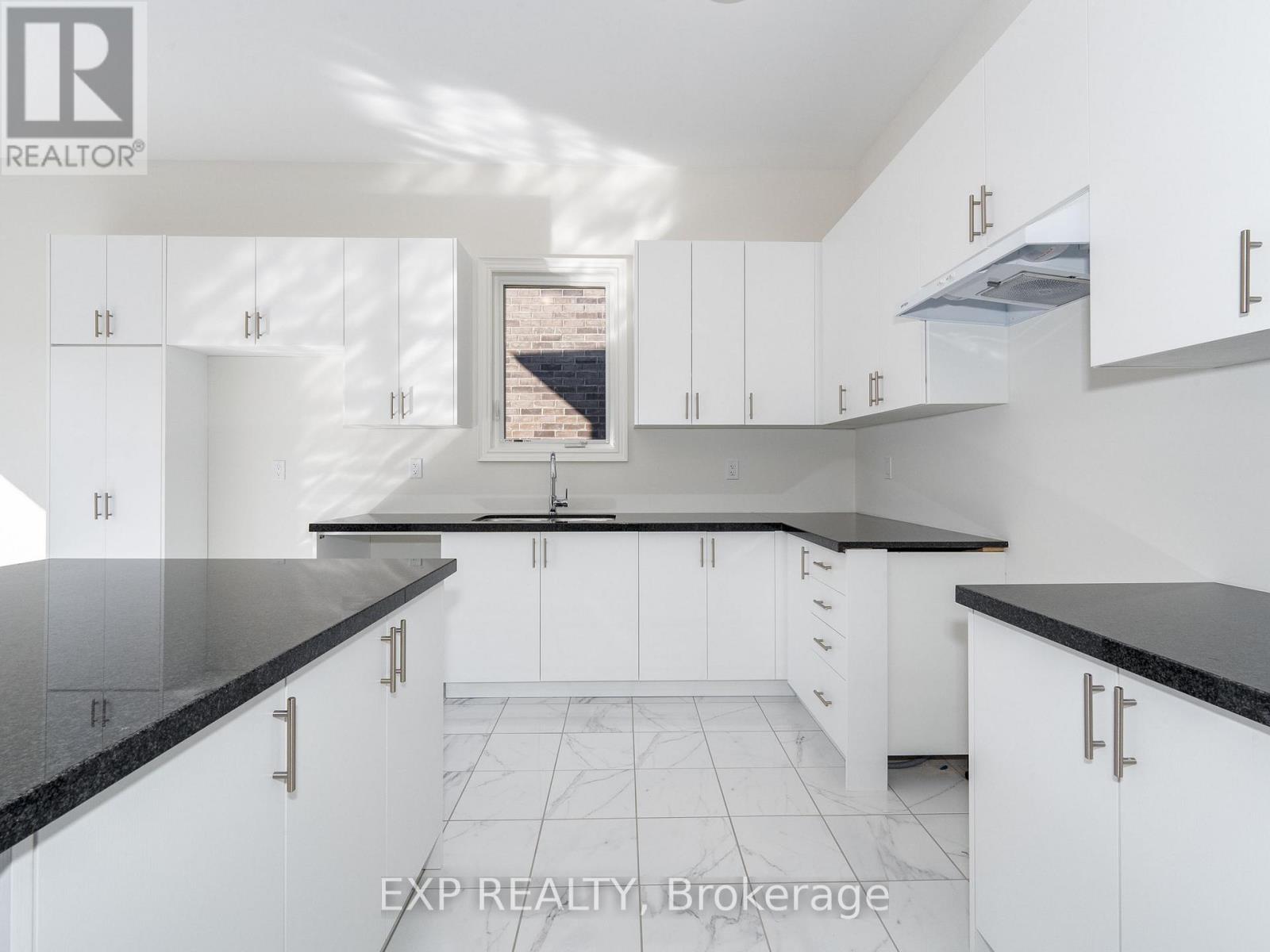 15 Monticola Avenue, Richmond Hill, Ontario  L4B 0J1 - Photo 16 - N12592926