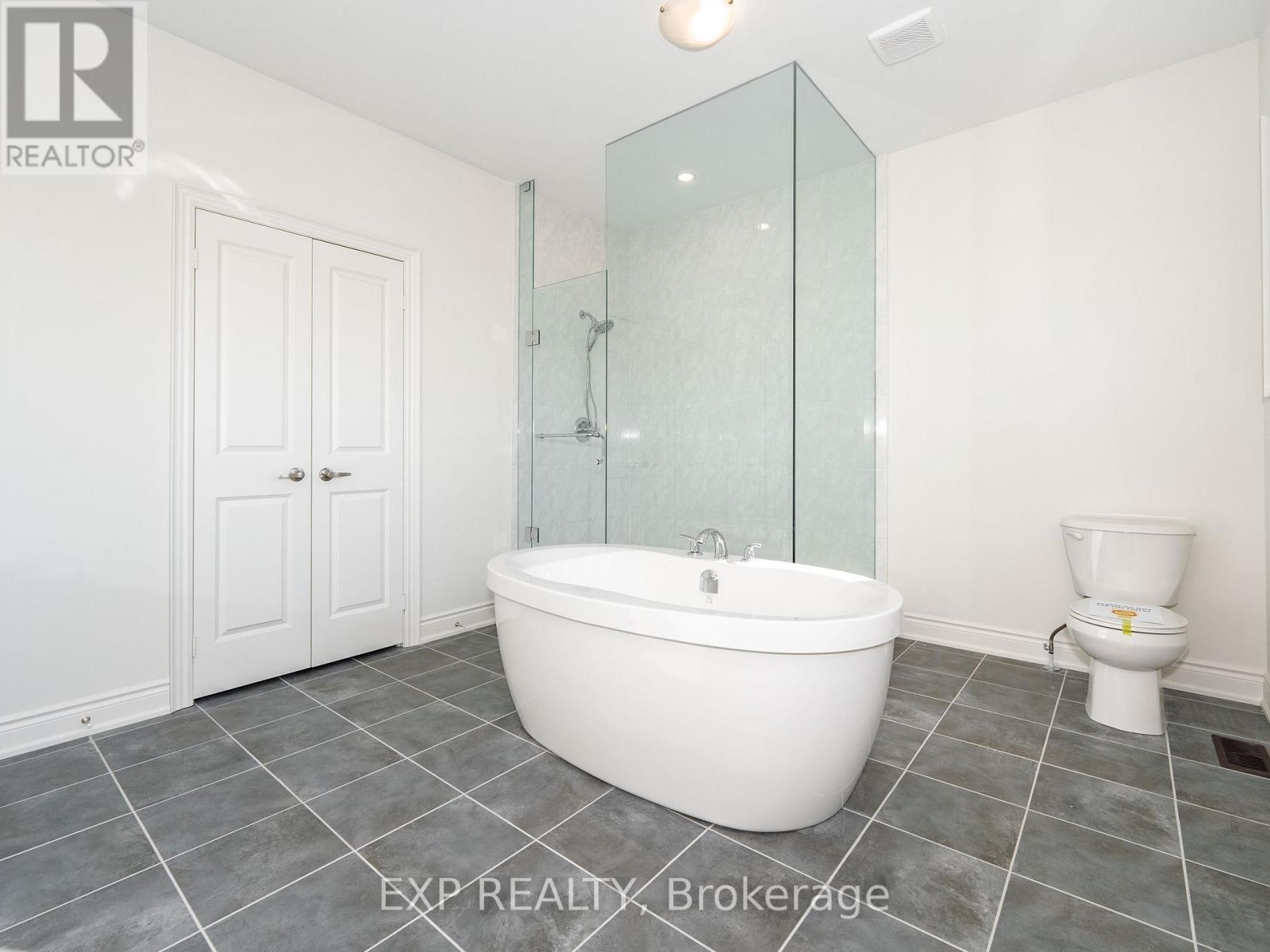 15 Monticola Avenue, Richmond Hill, Ontario  L4B 0J1 - Photo 25 - N12592926