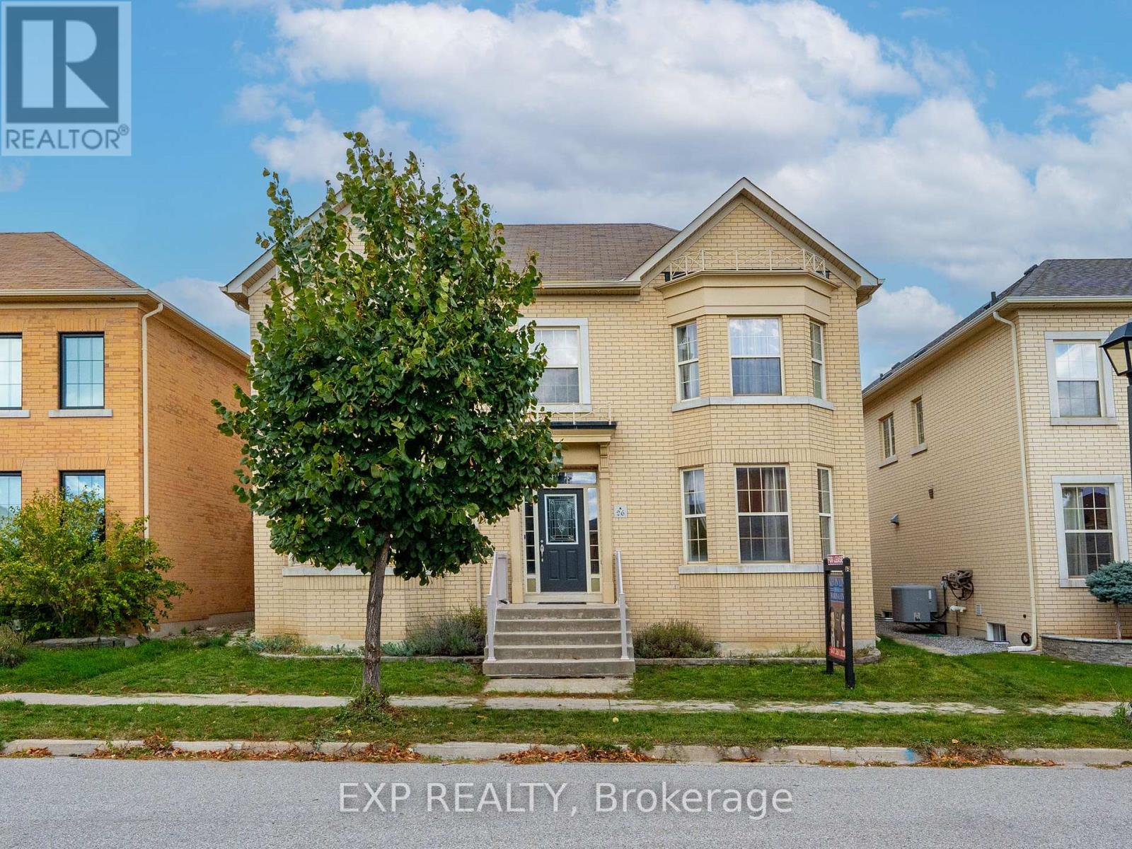 26 Bembridge Drive, Markham, Ontario L6C 0J8 - Photo 2 - N12592934