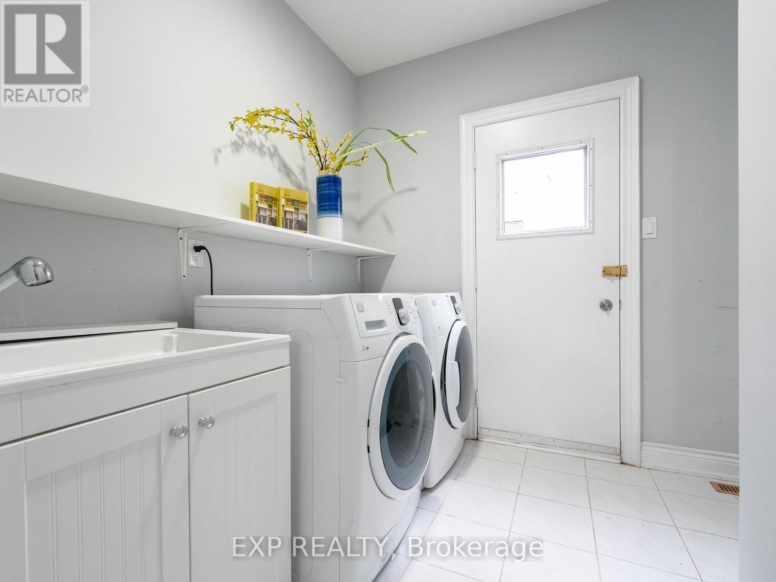 43 Piccadilly Road, Richmond Hill, Ontario  L4B 1S9 - Photo 20 - N12592944