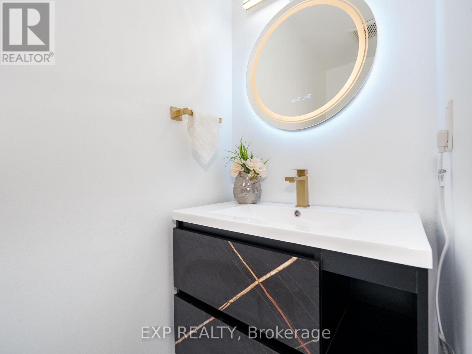 43 Piccadilly Road, Richmond Hill, Ontario  L4B 1S9 - Photo 21 - N12592944