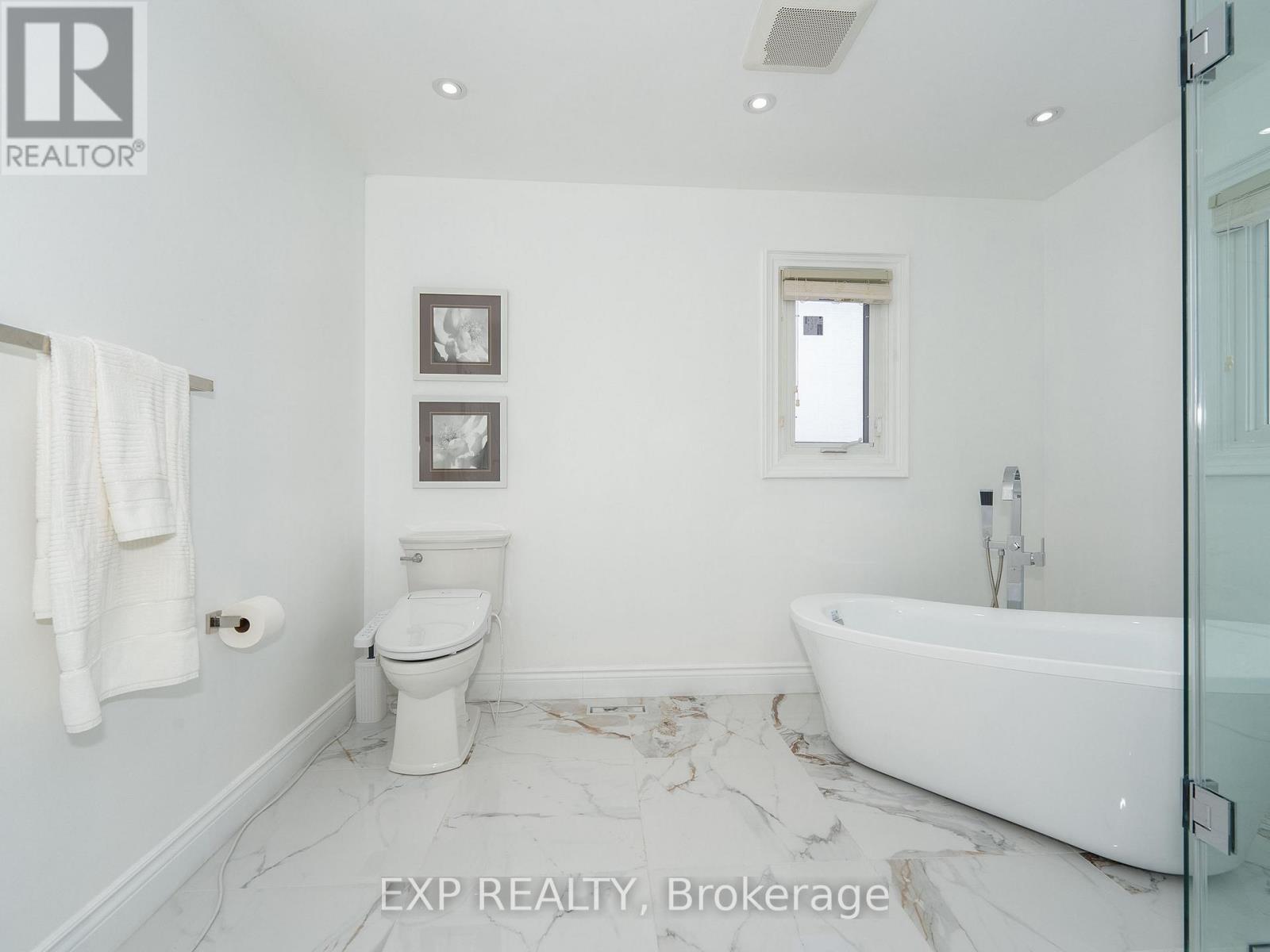 43 Piccadilly Road, Richmond Hill, Ontario  L4B 1S9 - Photo 29 - N12592944