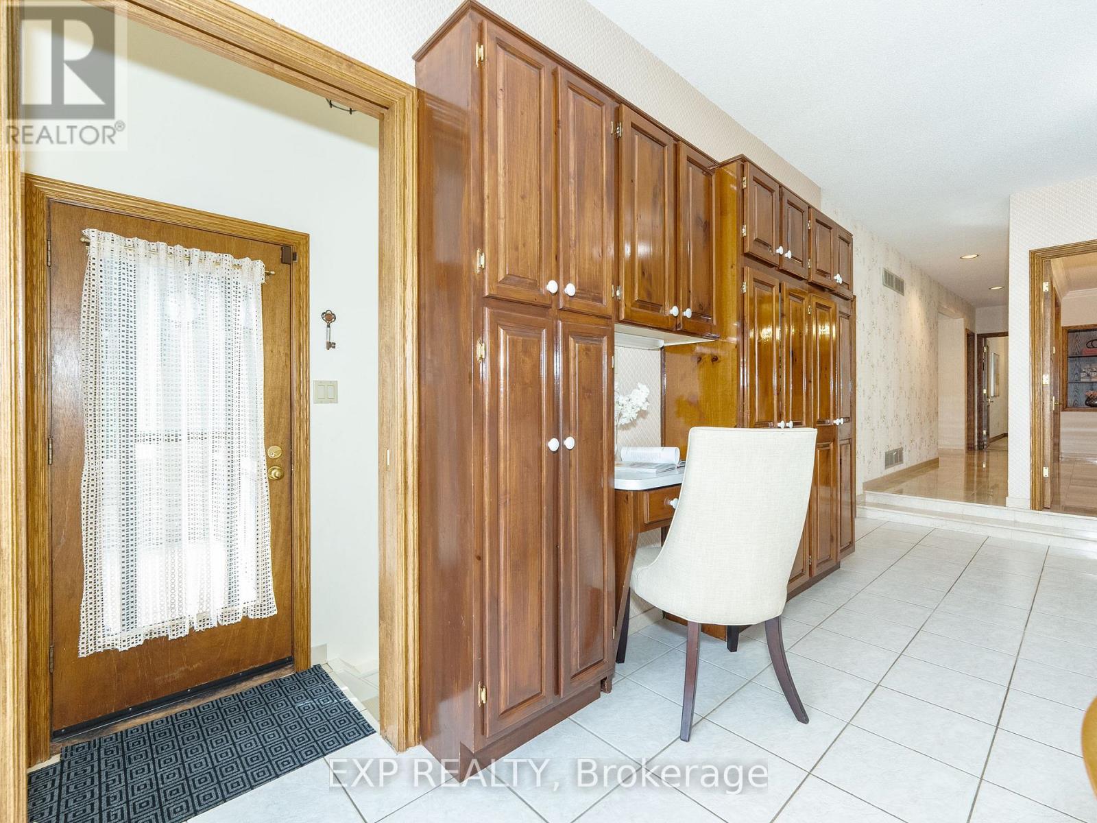 101 Leyburn Avenue, Richmond Hill, Ontario  L4C 0J6 - Photo 27 - N12592946