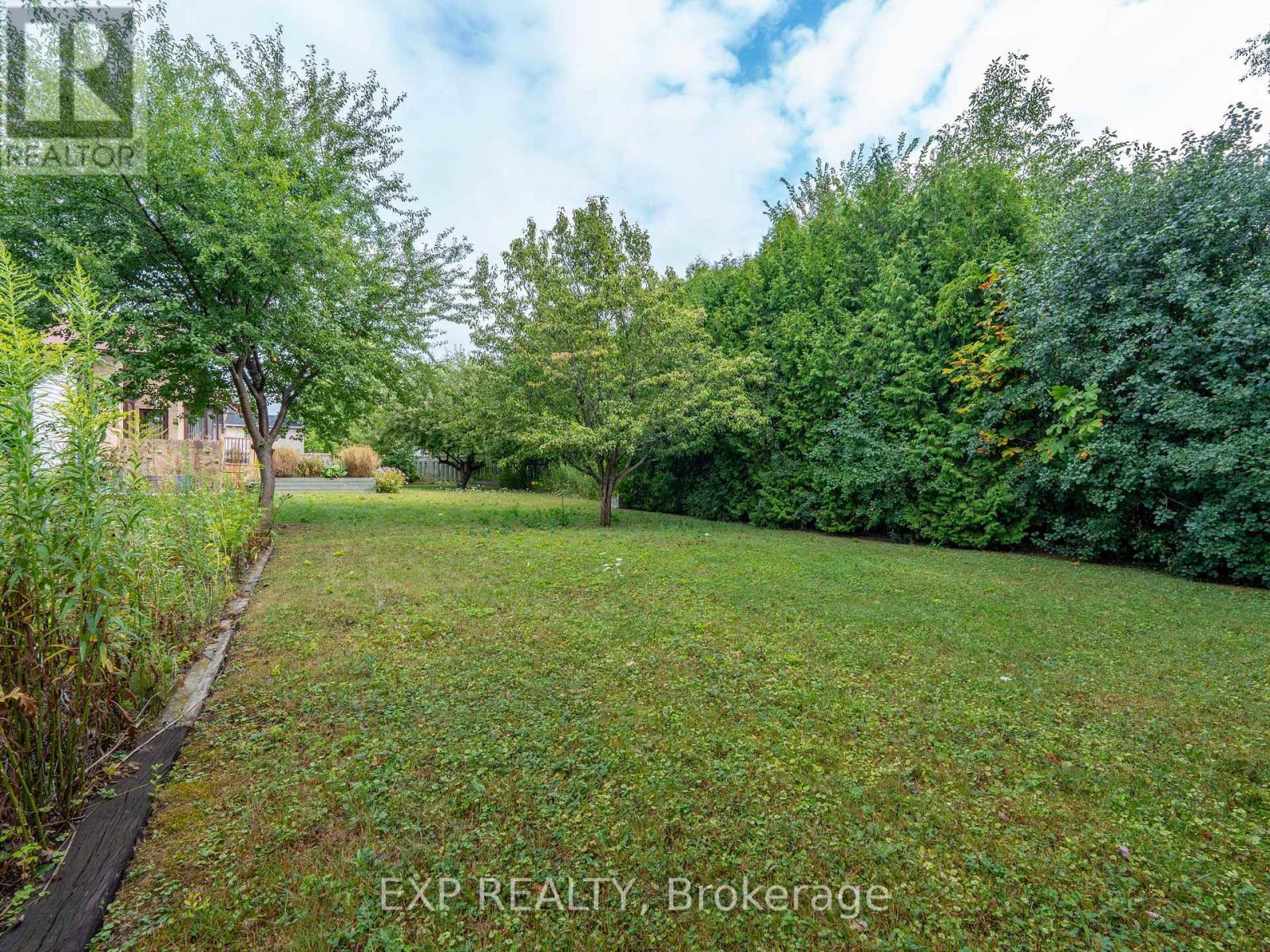 101 Leyburn Avenue, Richmond Hill, Ontario  L4C 0J6 - Photo 49 - N12592946