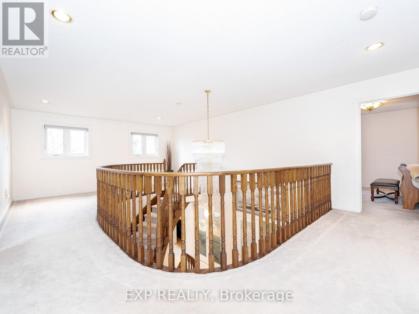 41 Montclair Road, Richmond Hill, Ontario  L4B 2S6 - Photo 21 - N12592948