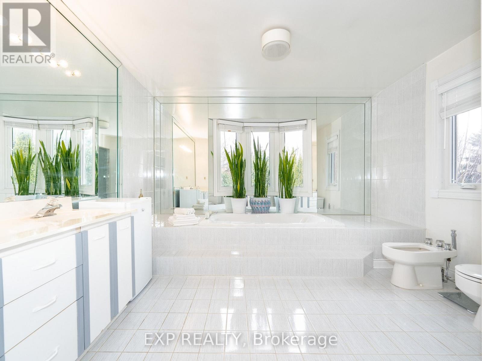 41 Montclair Road, Richmond Hill, Ontario  L4B 2S6 - Photo 22 - N12592948