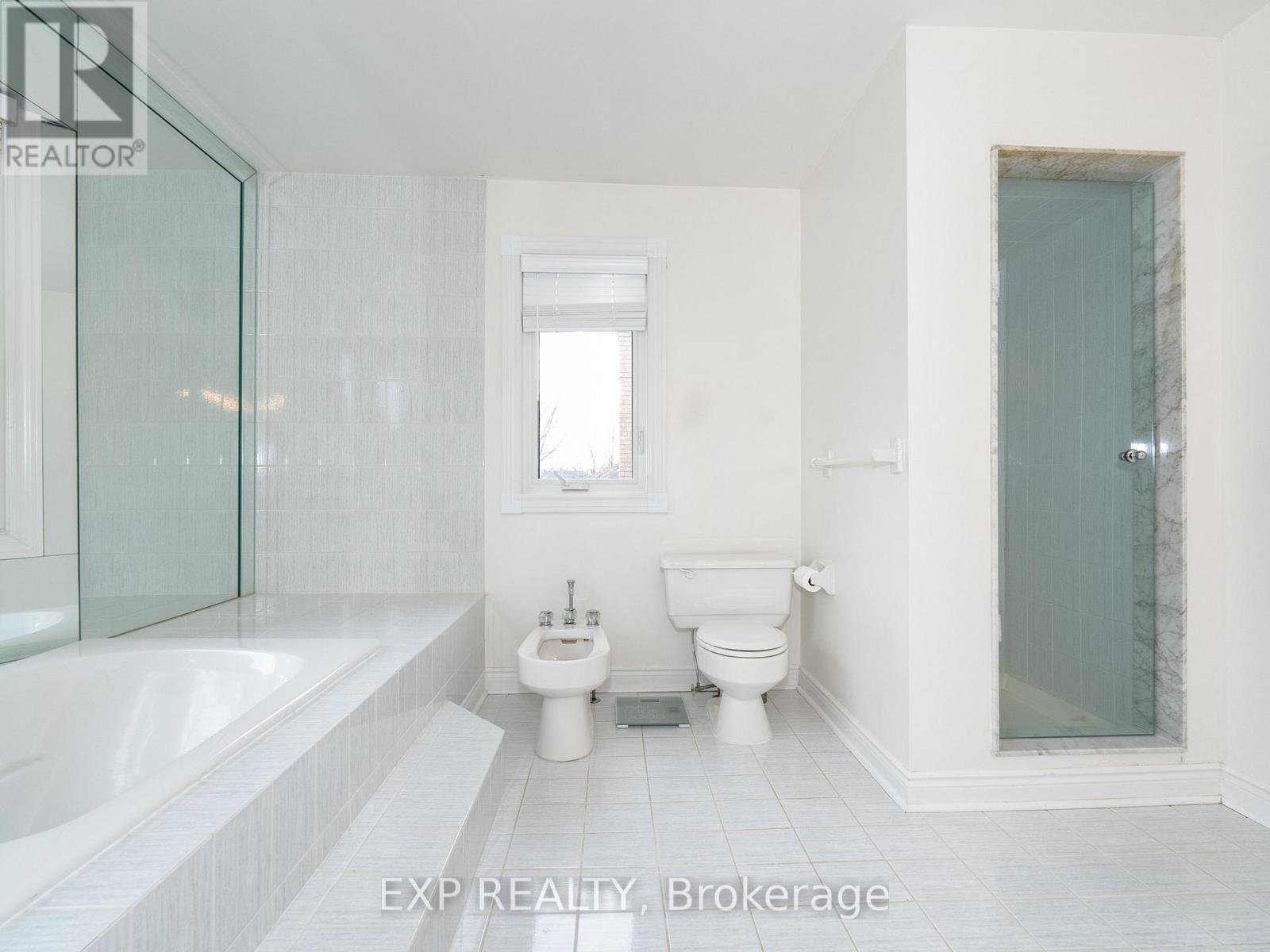 41 Montclair Road, Richmond Hill, Ontario  L4B 2S6 - Photo 29 - N12592948