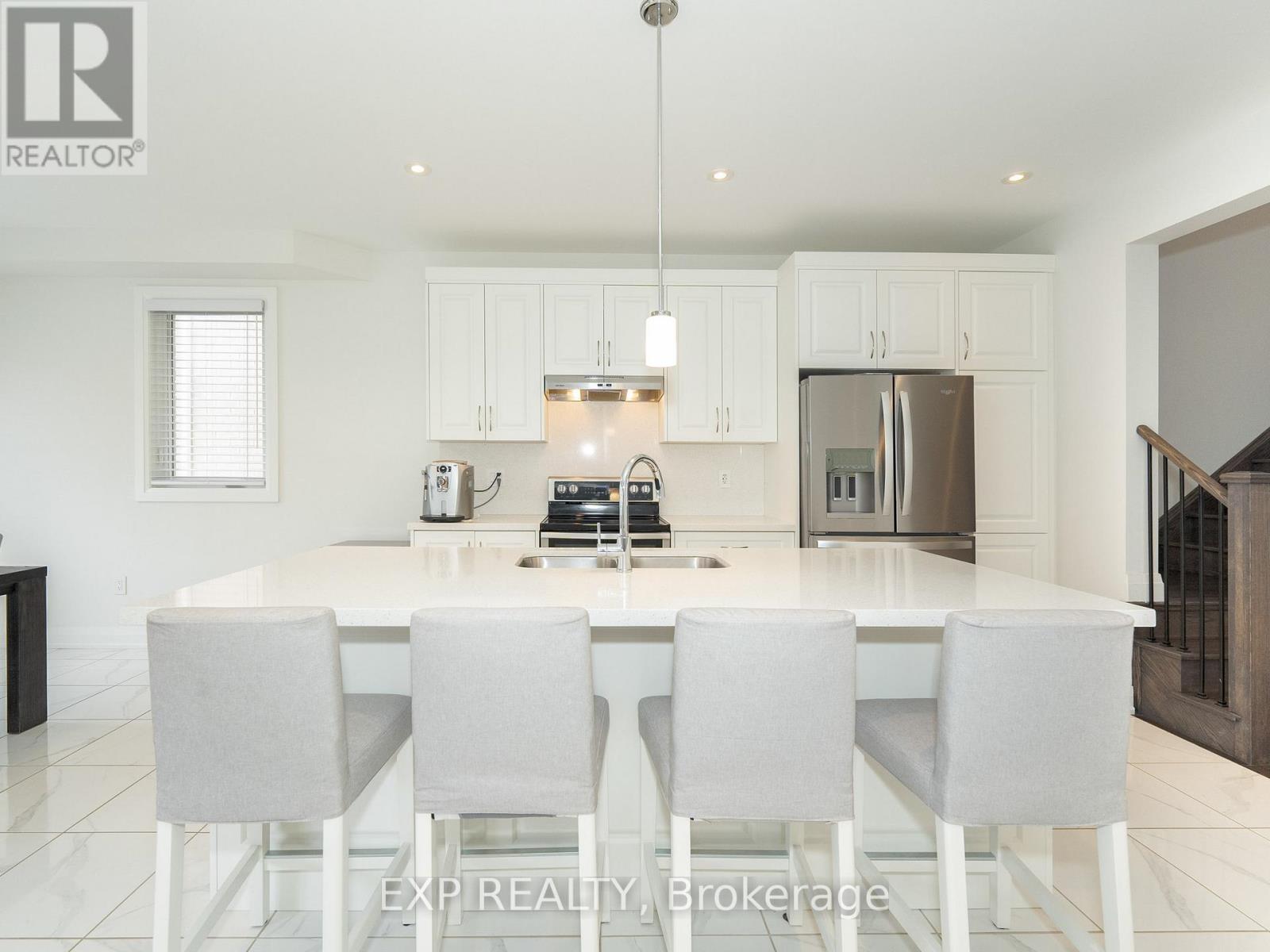 14 Longworth Avenue, Richmond Hill, Ontario  L4E 1J1 - Photo 11 - N12592952