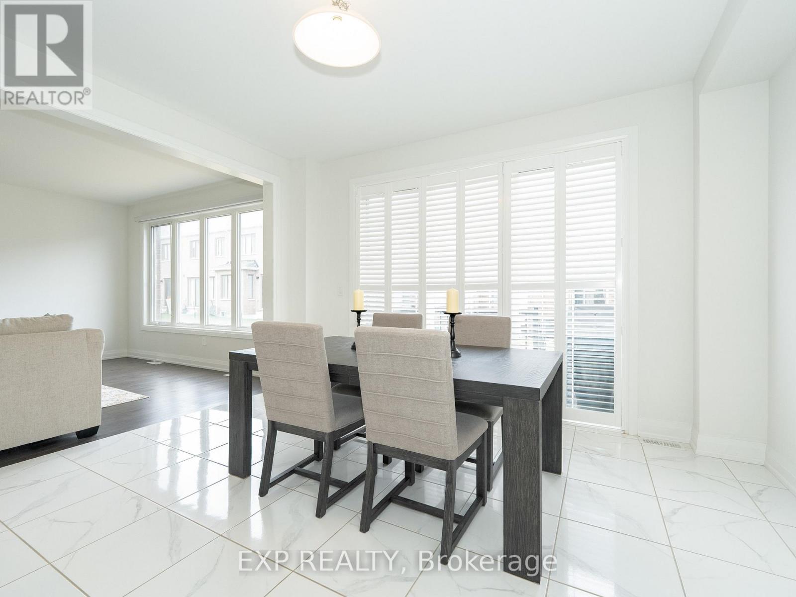 14 Longworth Avenue, Richmond Hill, Ontario  L4E 1J1 - Photo 14 - N12592952