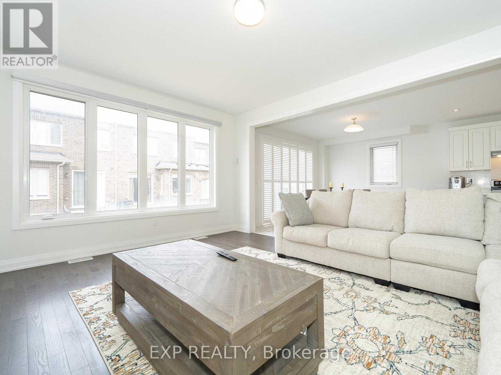 14 Longworth Avenue, Richmond Hill, Ontario  L4E 1J1 - Photo 19 - N12592952