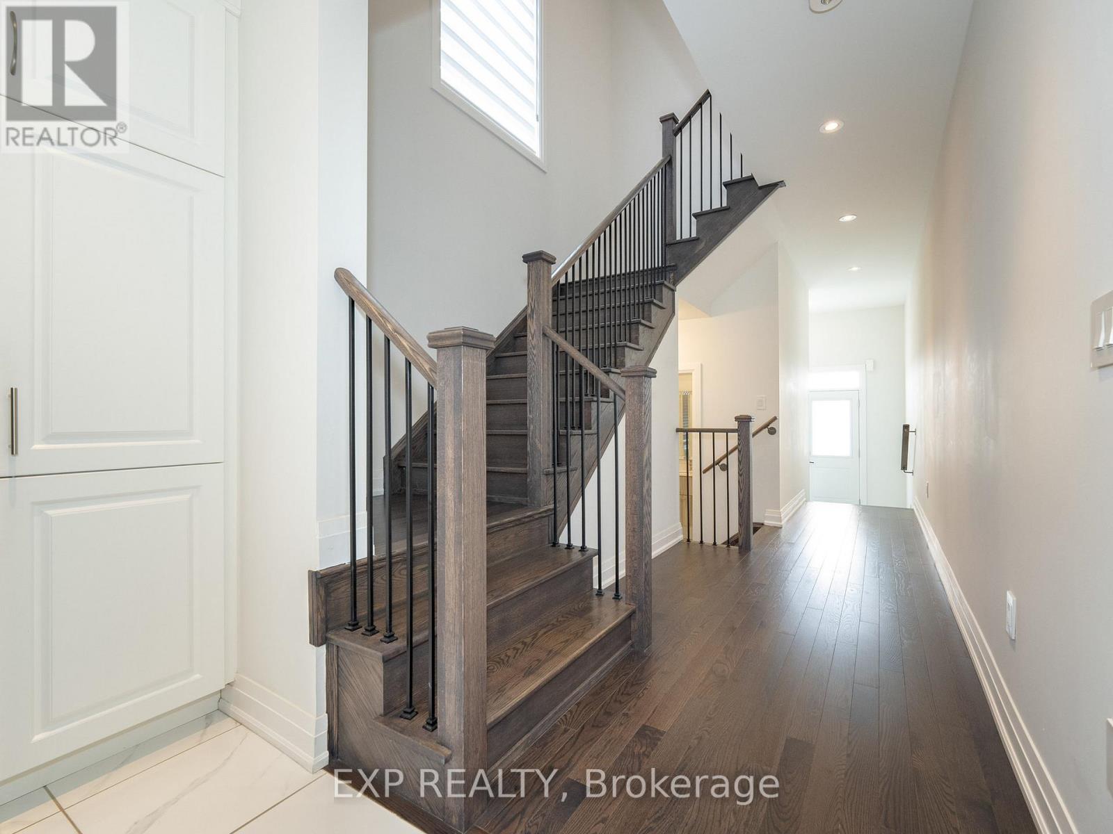 14 Longworth Avenue, Richmond Hill, Ontario  L4E 1J1 - Photo 7 - N12592952