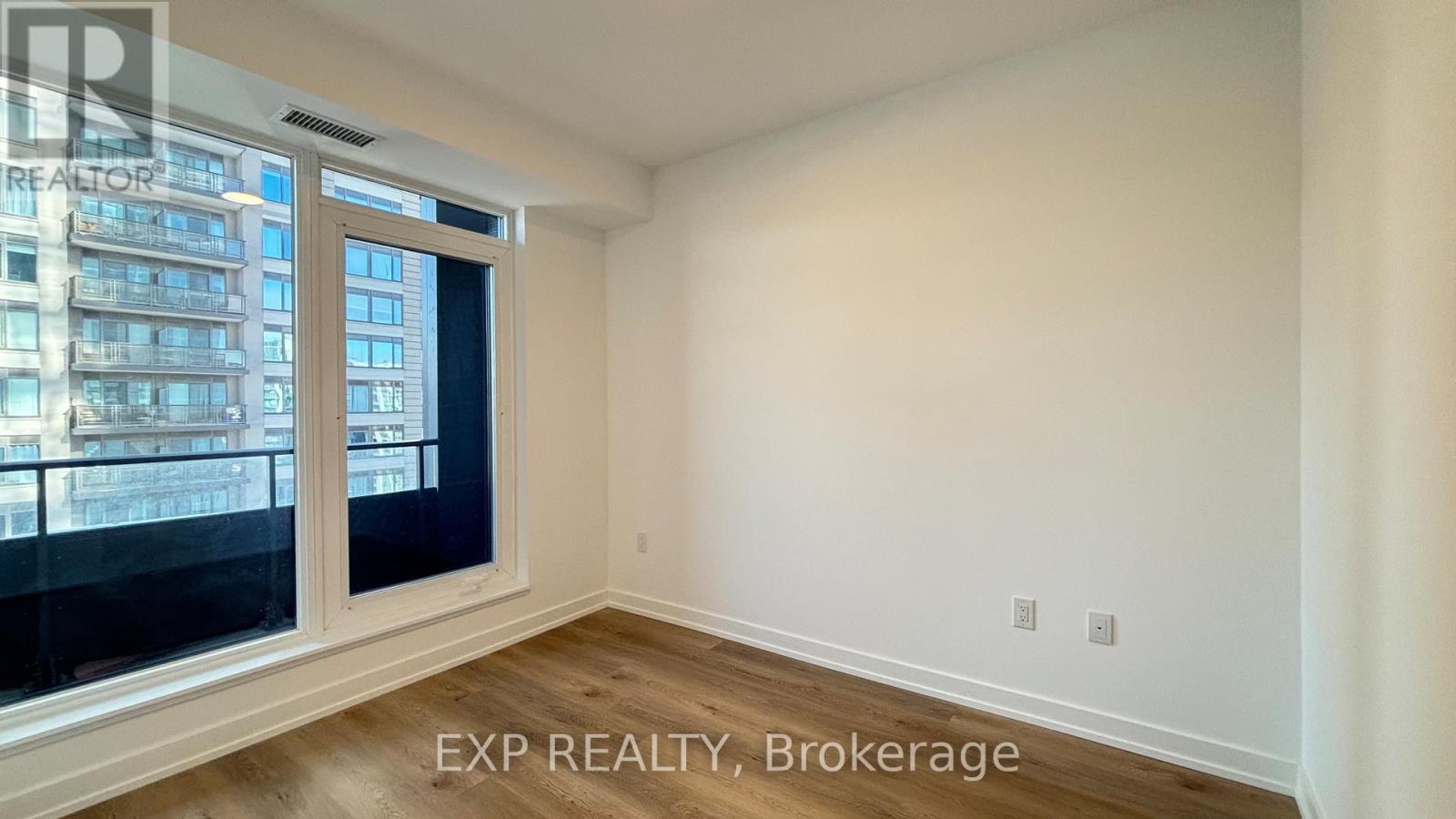 1606 - 395 Square One Drive, Mississauga, Ontario L5B 0P6 - Photo 7 - W12592958