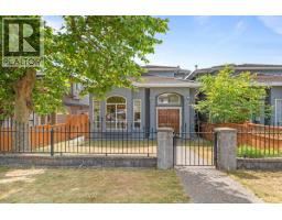 <div class="price">$1,649,000</div> 7770 16th Avenue, Burnaby<br><div style="margin-bottom:8px;"><small>Grand Central Realty</small></div><div class='bed_bath'>4 Bed | 4 Bath</div>