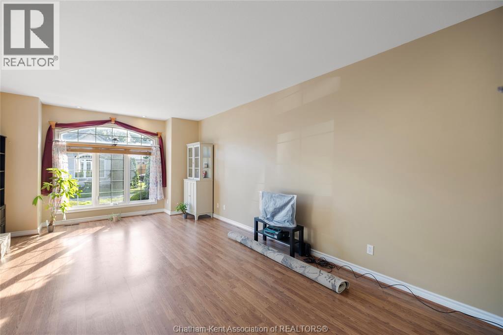 15 Oakgrove Lane, Chatham, Ontario  N7L 5R9 - Photo 3 - 25030928