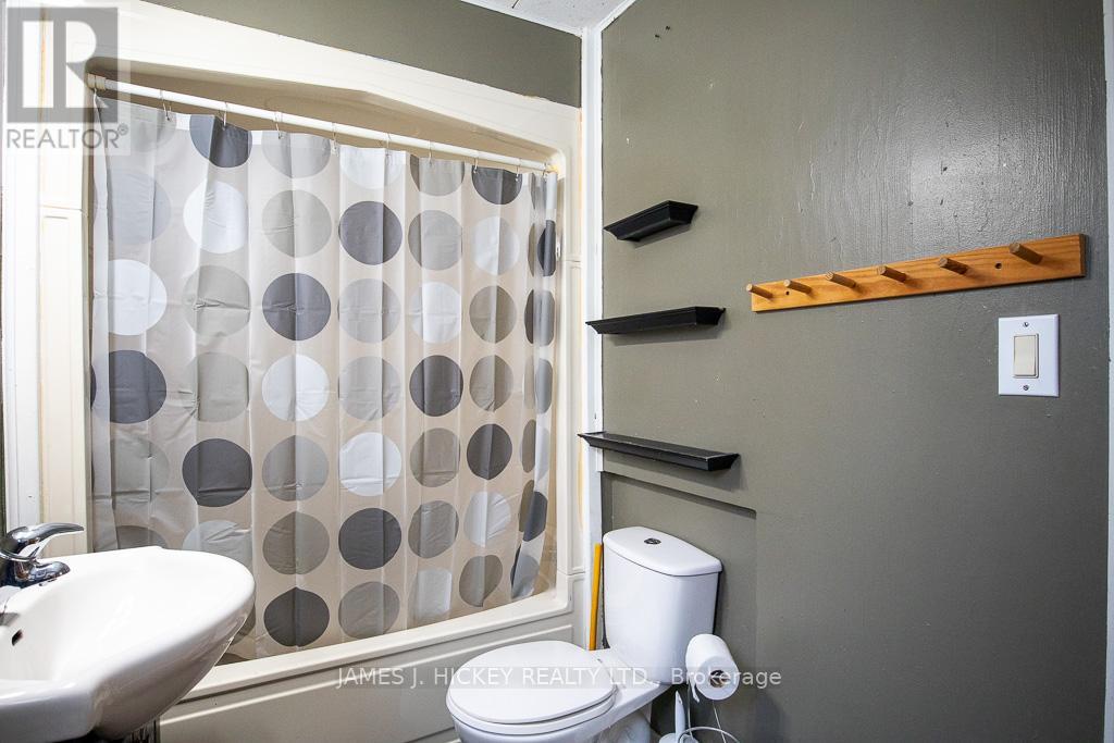 33504 Highway 17 Highway, Deep River, Ontario  K0J 1P0 - Photo 20 - X12592326