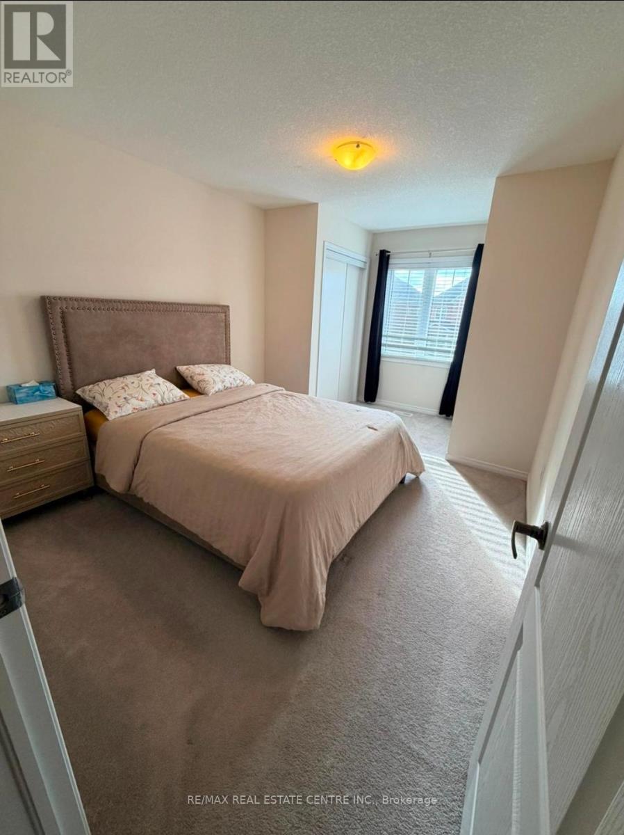 485 Queen Mary Drive, Brampton, Ontario  L7A 4M4 - Photo 14 - W12570448