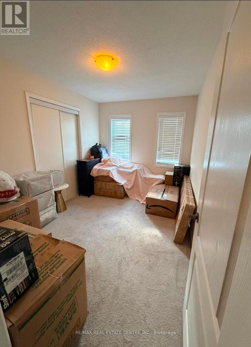 485 Queen Mary Drive, Brampton, Ontario  L7A 4M4 - Photo 15 - W12570448