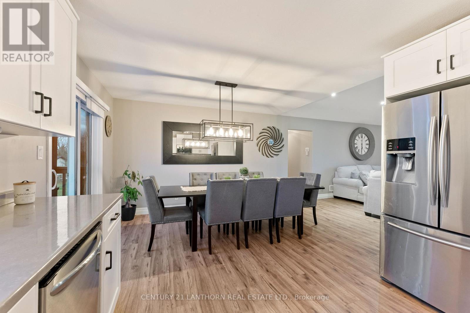 20846 Loyalist Parkway, Prince Edward County, Ontario K0K 1T0 - Photo 15 - X12593020