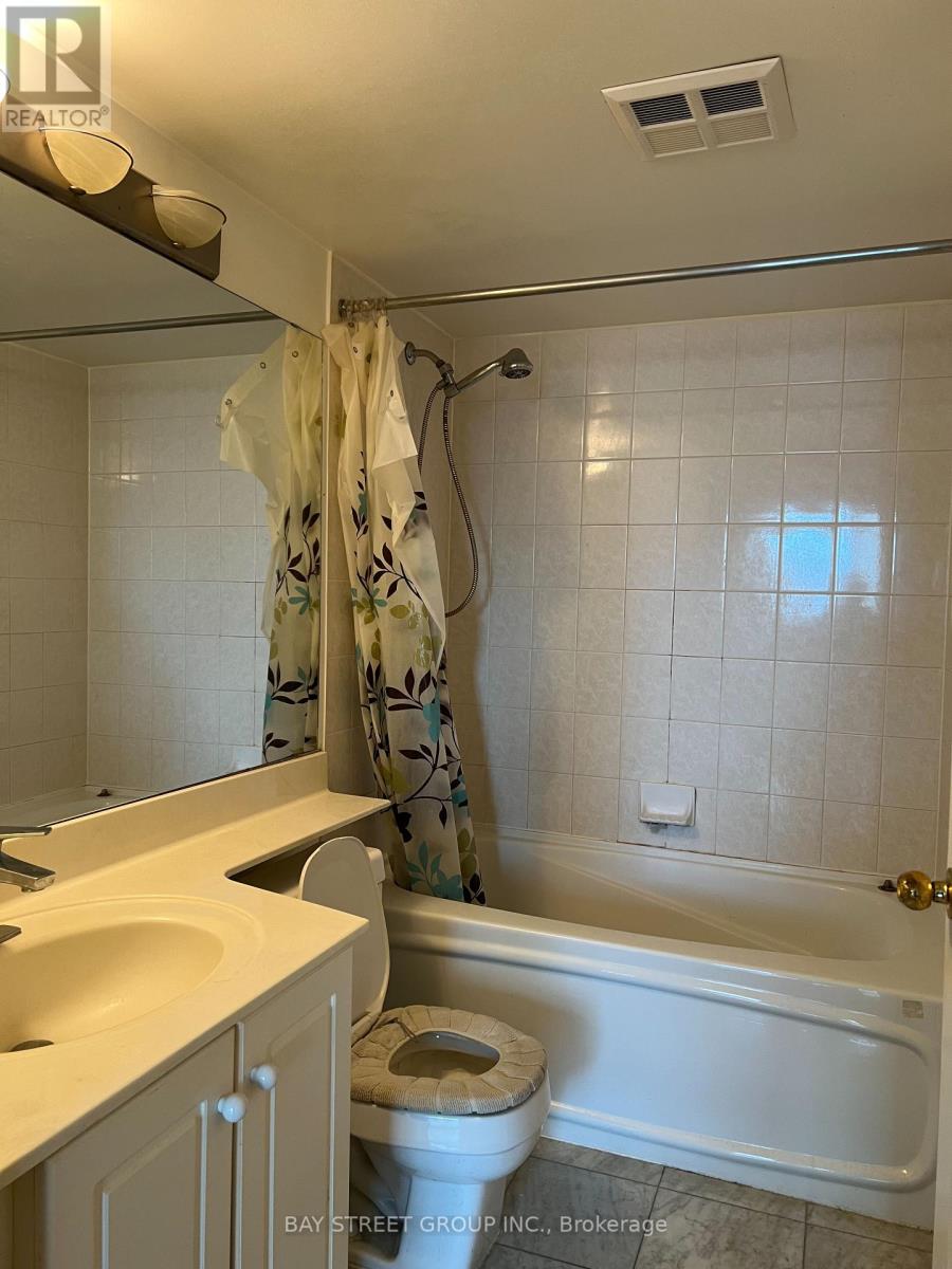 1616 - 7 Lorraine Dr. Drive N, Toronto, Ontario  M2N 7H2 - Photo 6 - C12592970