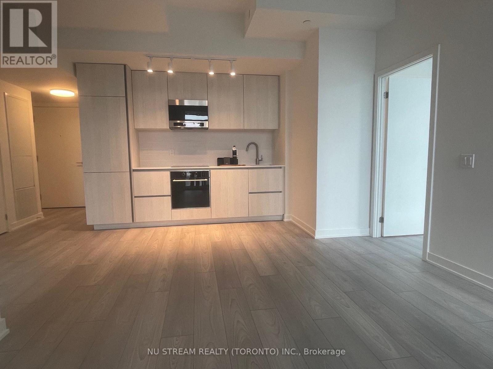 2410n - 120 Broadway Avenue, Toronto, Ontario M4P 1V6 - Photo 4 - C12592974