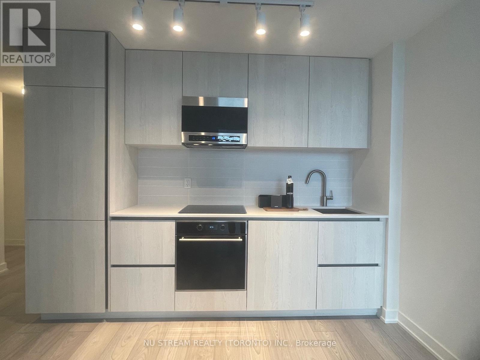 2410n - 120 Broadway Avenue, Toronto, Ontario M4P 1V6 - Photo 9 - C12592974