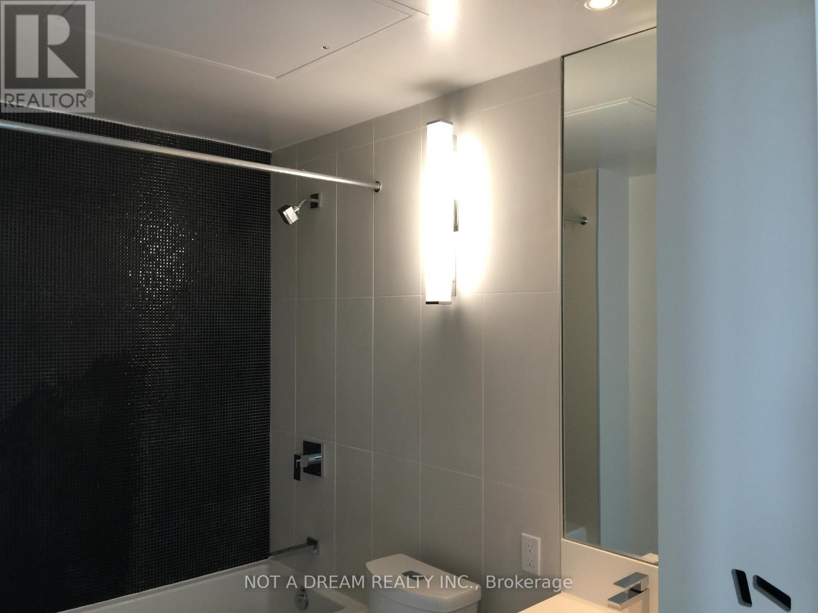 2408 - 125 Peter Street, Toronto, Ontario M5V 0M2 - Photo 13 - C12592978