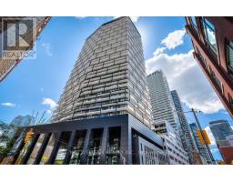 2408 - 125 PETER STREET, Toronto, Ontario