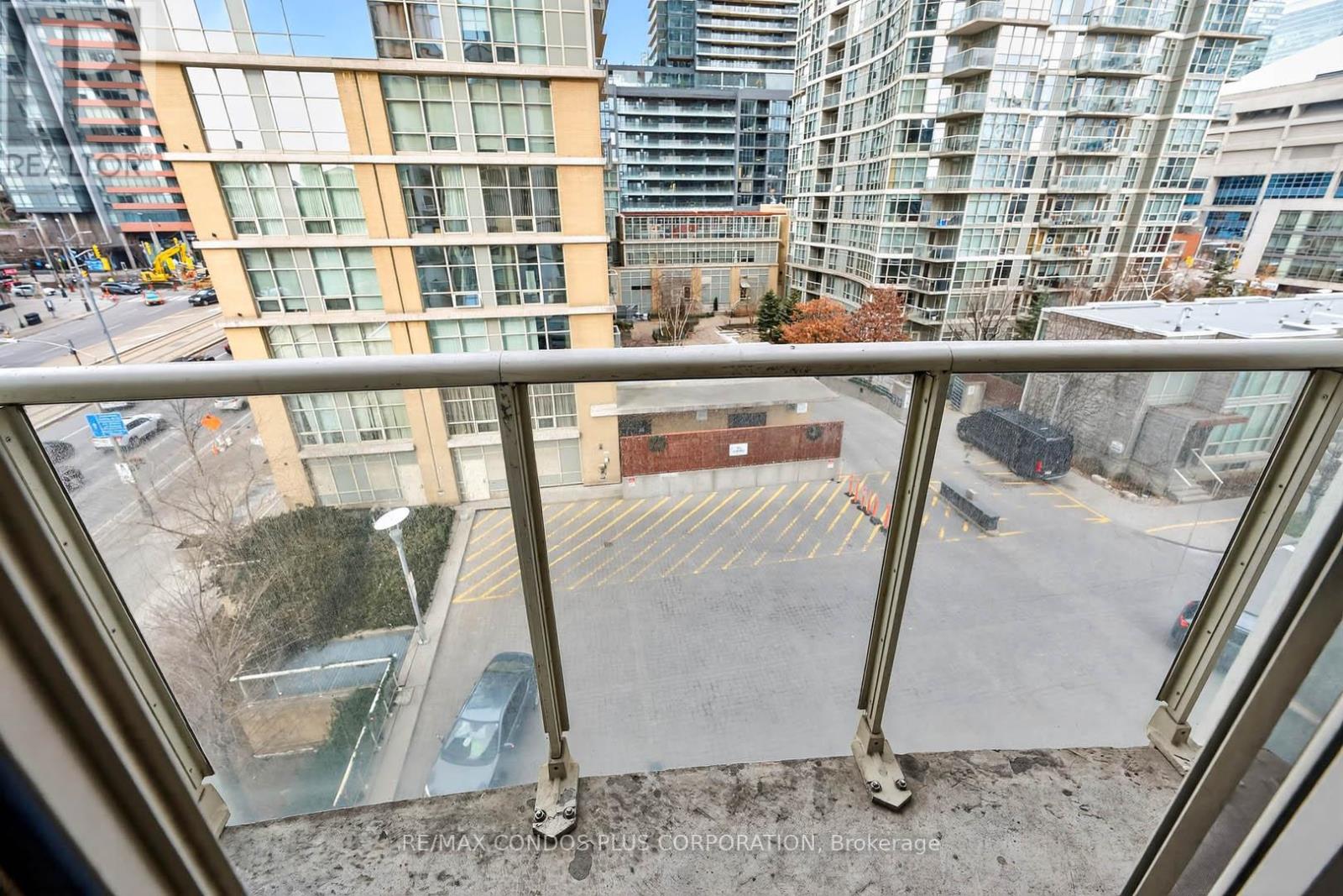 605 - 35 Mariner Terrace, Toronto, Ontario M5V 3V9 - Photo 24 - C12593016