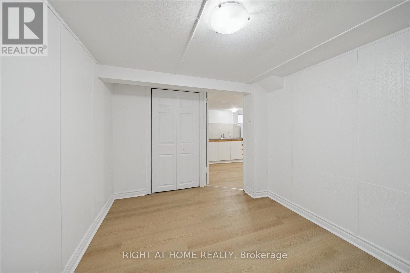 17 Yardley Avenue, Toronto, Ontario  M4B 2A7 - Photo 25 - E12592966