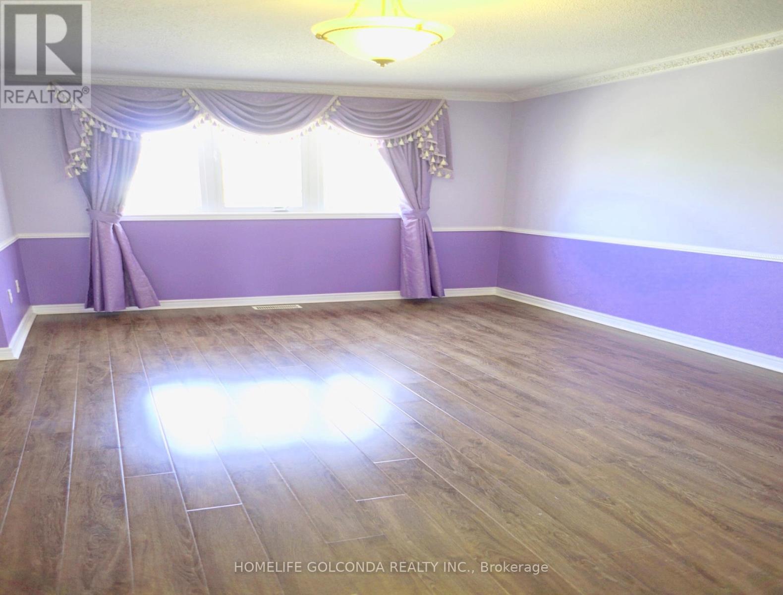 15 Amulet Crescent, Richmond Hill, Ontario L4S 2S2 - Photo 5 - N12592986