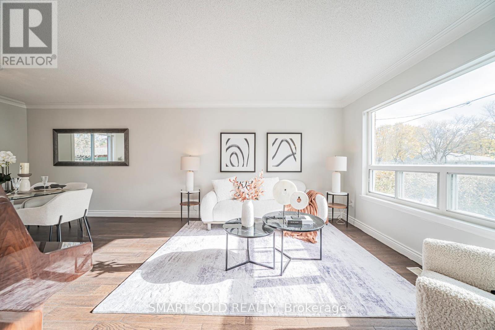 290 Axminster Drive, Richmond Hill, Ontario L4C 2W1 - Photo 5 - N12592994