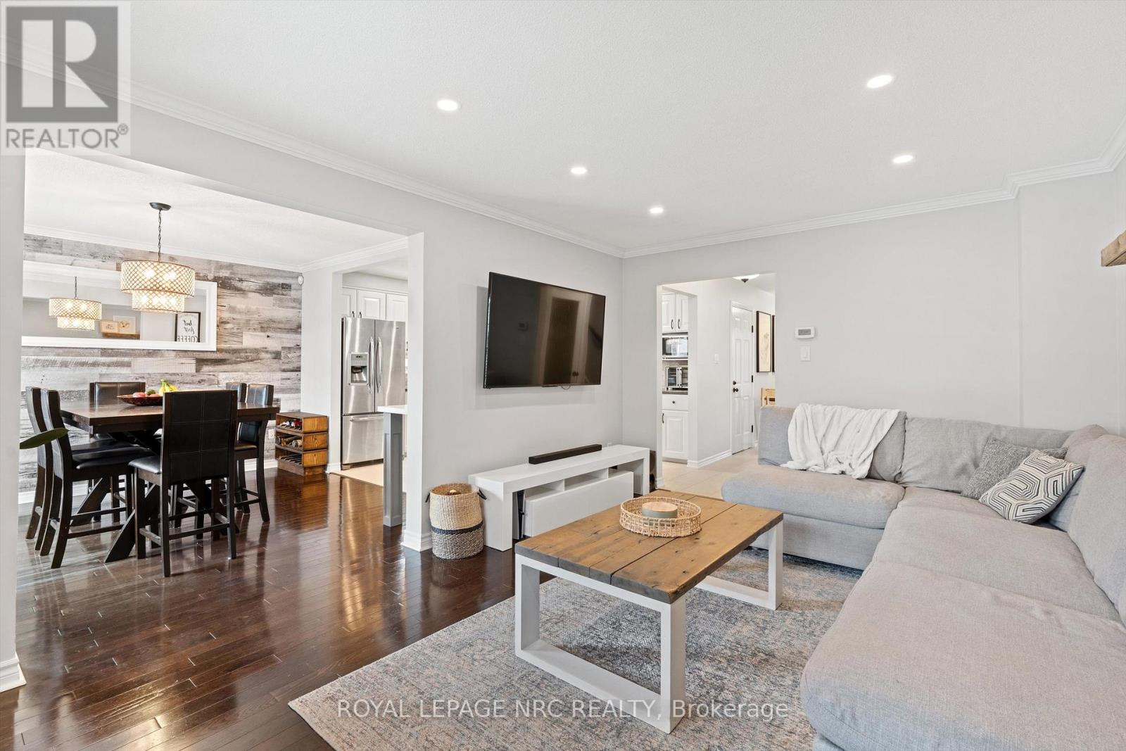 15 Commerford Street, Thorold, Ontario  L2V 4P5 - Photo 9 - X12592902