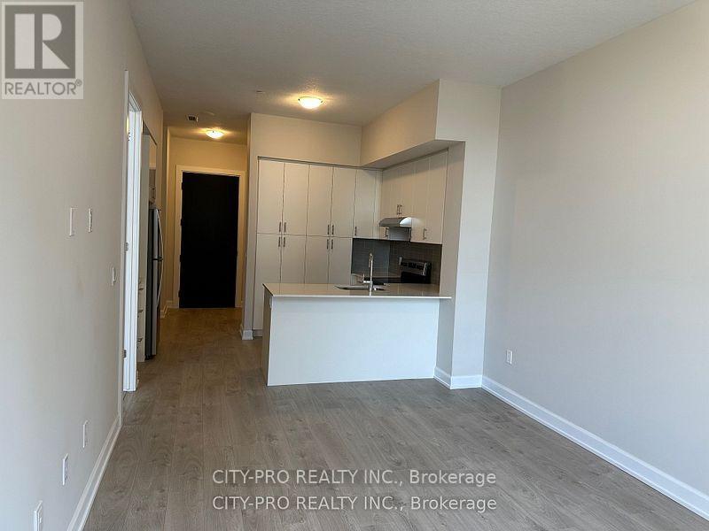 103 - 3200 William Coltson Avenue, Oakville, Ontario L6H 7W6 - Photo 4 - W12592972