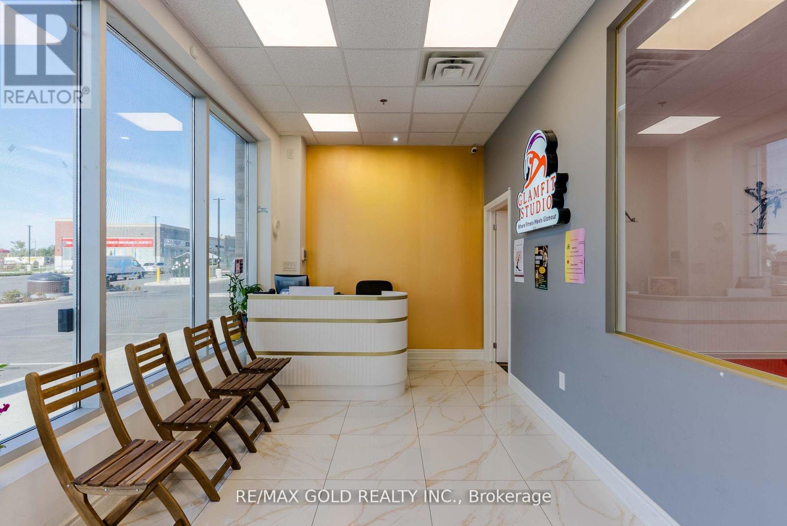 10 - 11655 Mcvean Drive, Brampton, Ontario L6P 4N5 - Photo 2 - W12592988