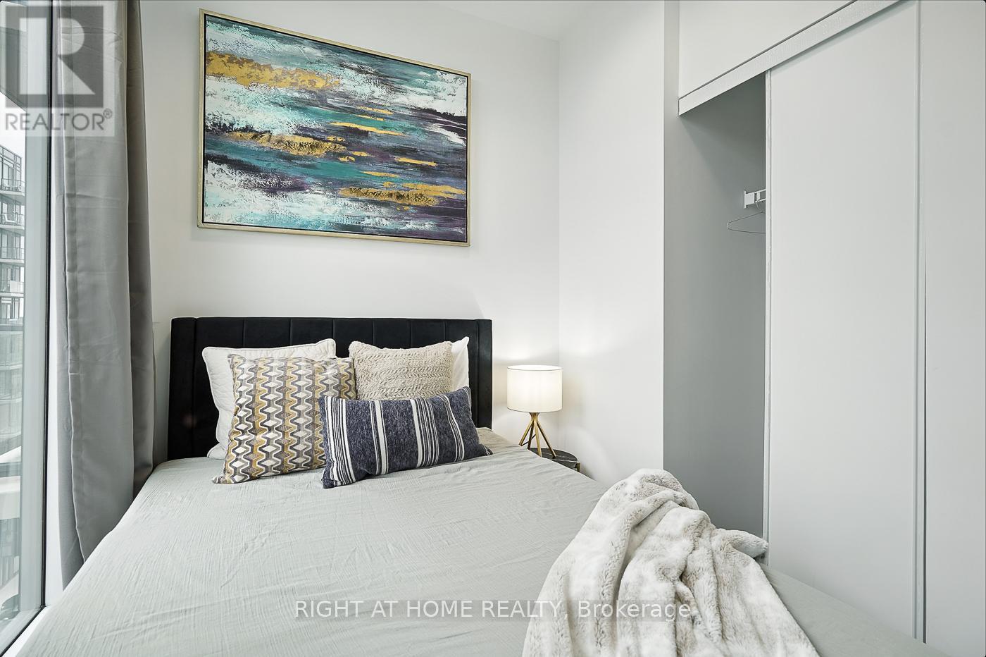 803 - 215 Veterans Drive S, Brampton, Ontario L7A 4S6 - Photo 31 - W12592990