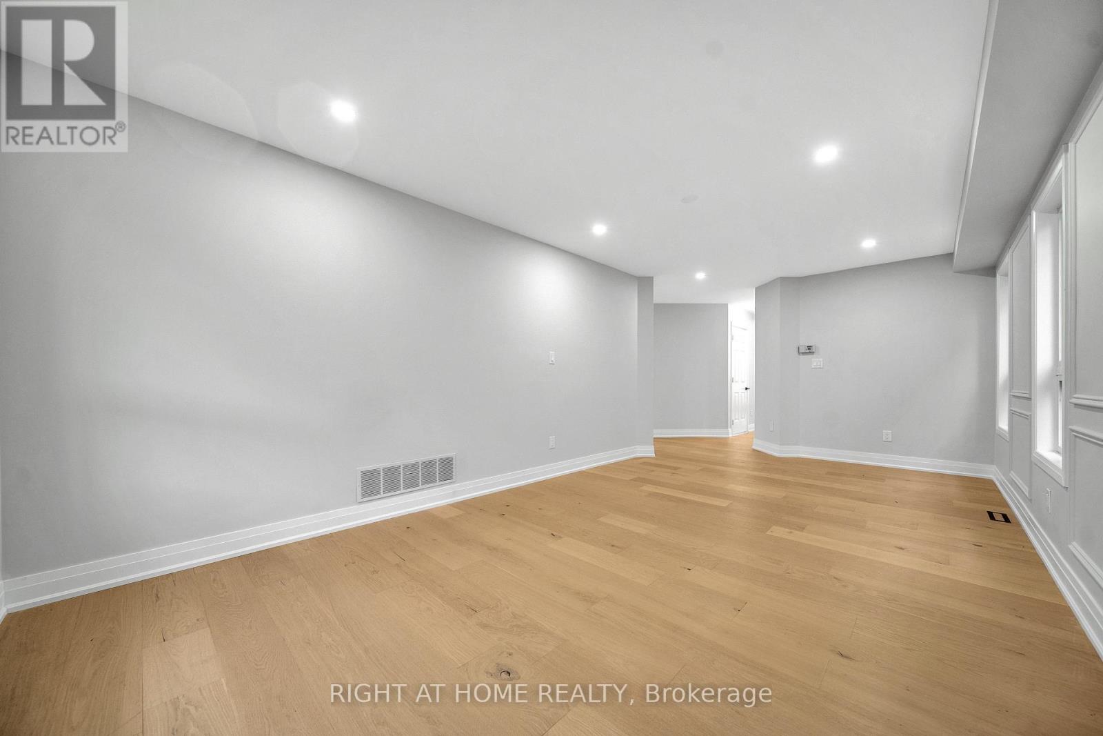 151 Luella Crescent, Brampton, Ontario  L7A 3J4 - Photo 10 - W12592996