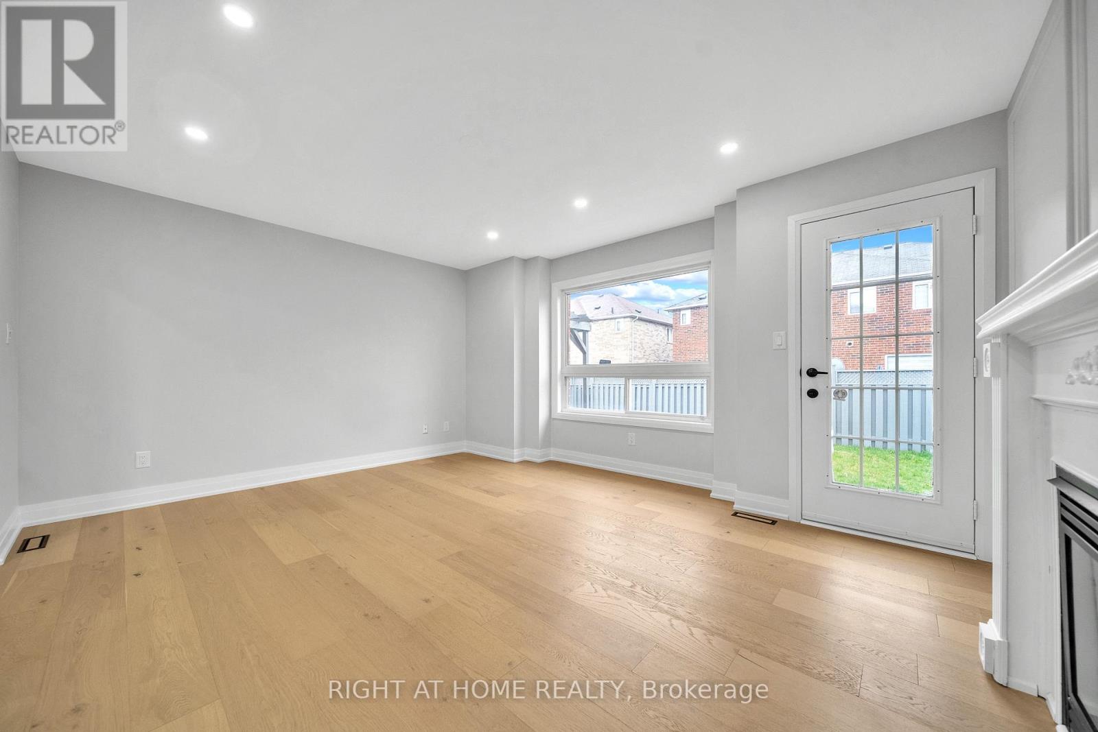 151 Luella Crescent, Brampton, Ontario  L7A 3J4 - Photo 13 - W12592996