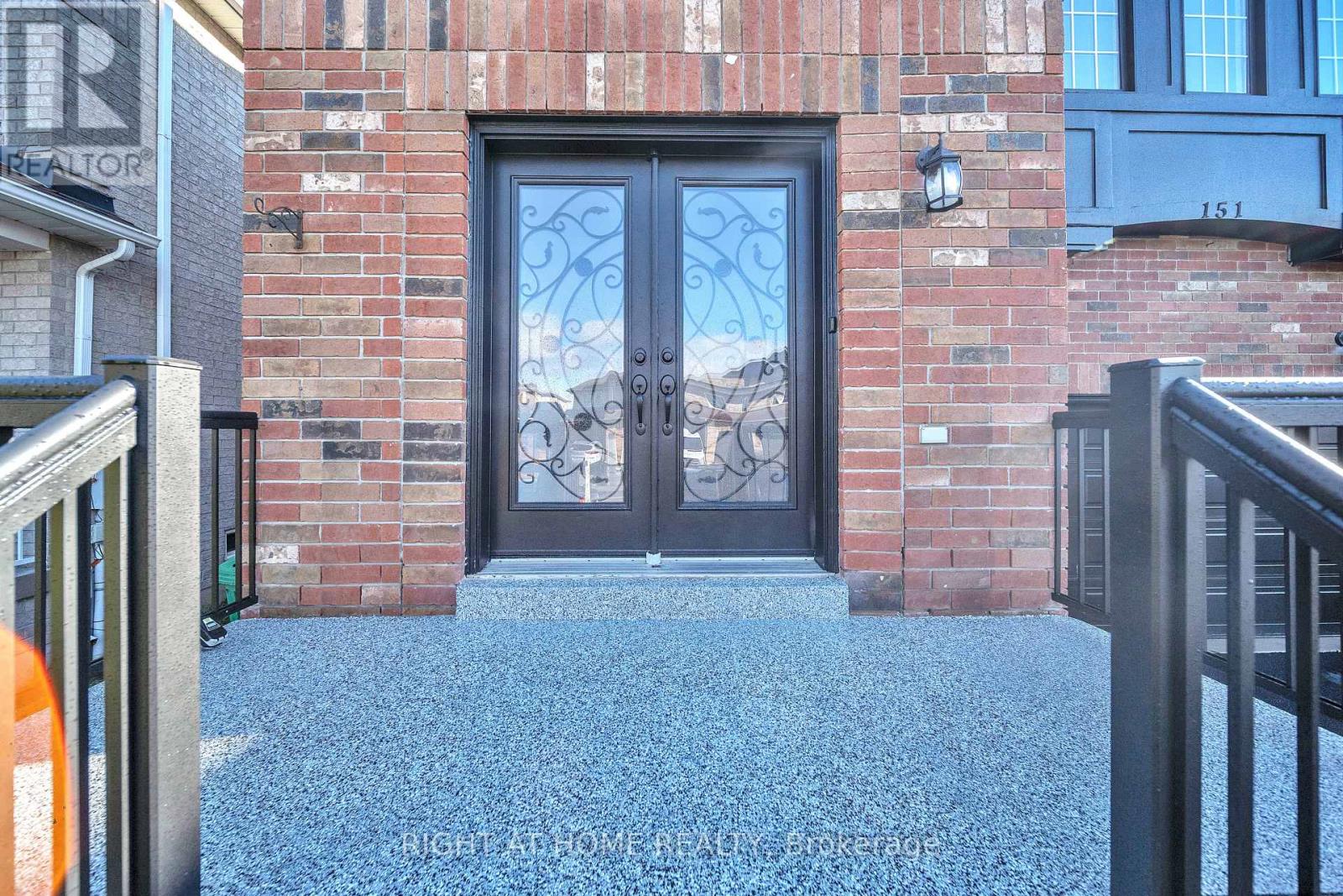 151 Luella Crescent, Brampton, Ontario  L7A 3J4 - Photo 2 - W12592996